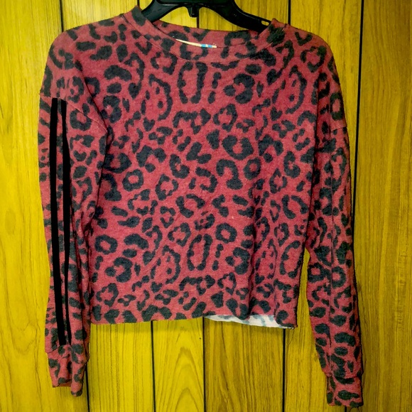 Top - Picture 1 of 2